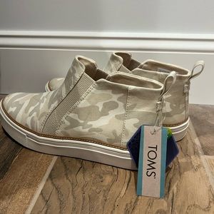 TOMS  Camo High Top Slip-On Sneaker -NWT